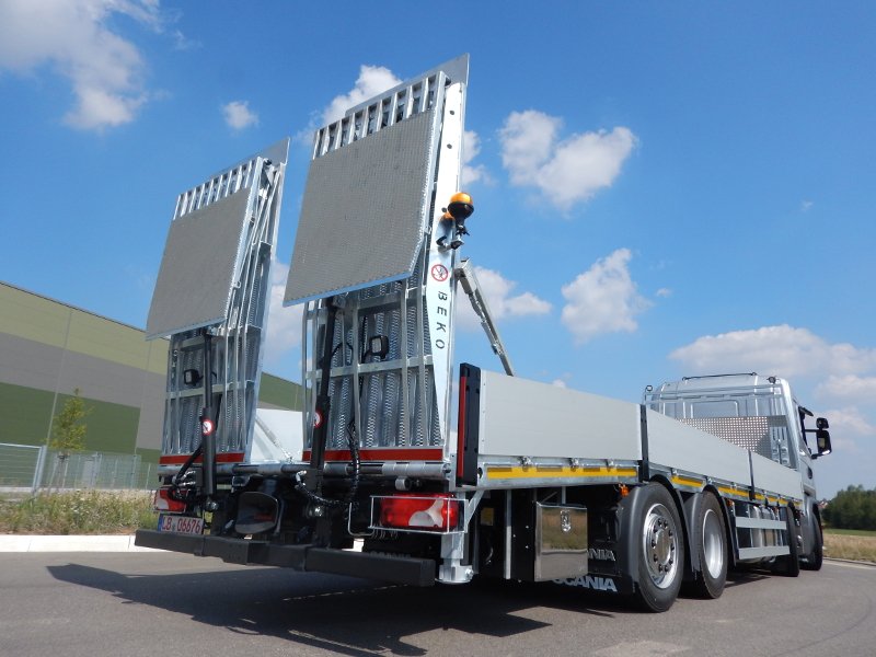 Jetzt auch für Baumaschinentransporte