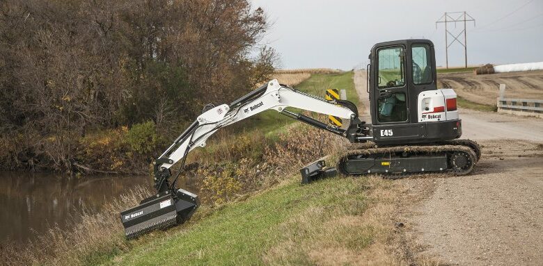 Robuste Anbaugeräte mit großem Aktionsradius