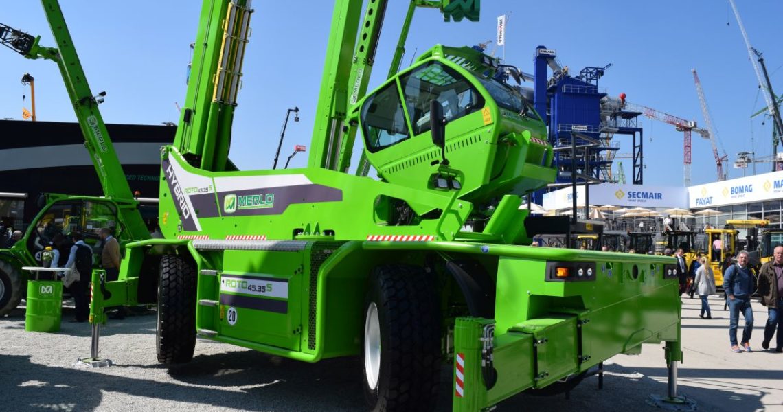 Roto-Teleskopstapler Merlo 45.35S mit Hybridantrieb