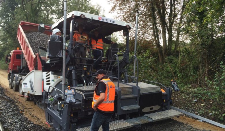 Topcon Bahnfertiger mit 3D-Steuerung