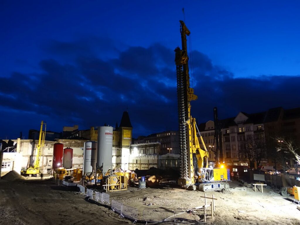 Bauer Spezialtiefbau fertigt große Shopping- und Erlebniswelt inmitten Berlins