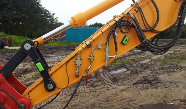 kabellose Funksensoren von Dig Pilot an Bagger