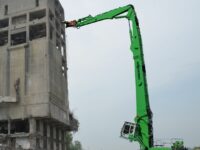 Meistert hohe Traglast bei großer Reichweite