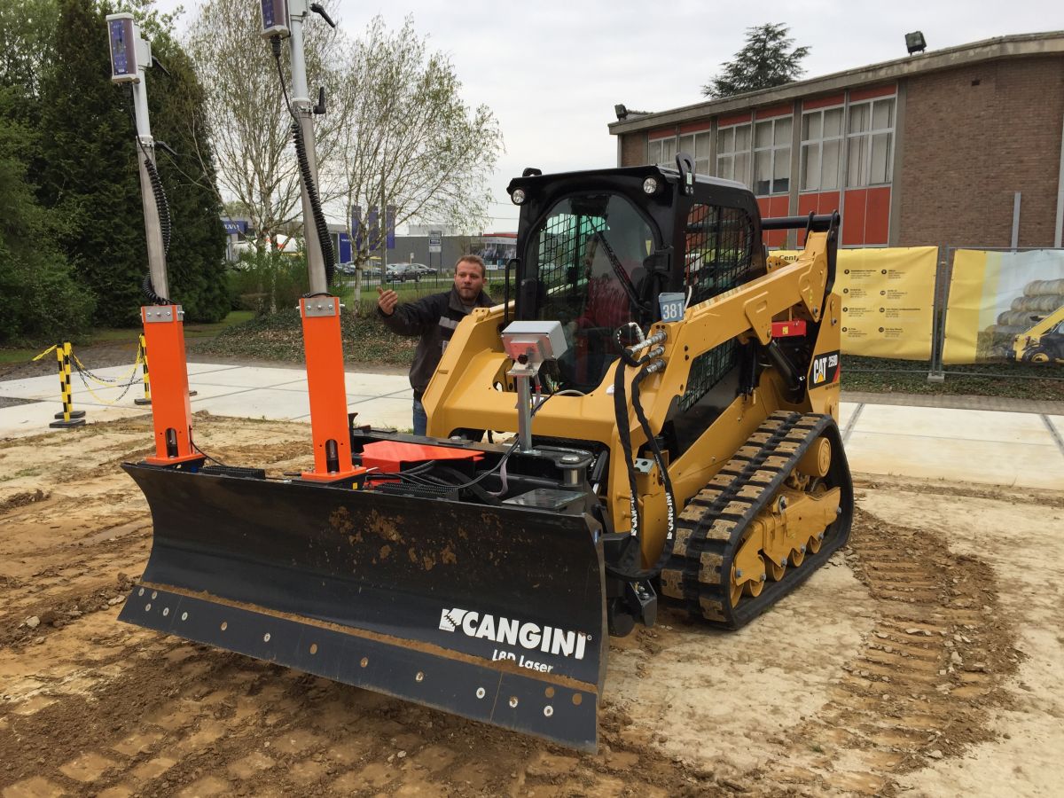 Planieren mit höchster Präzision bd baumaschinendienst
