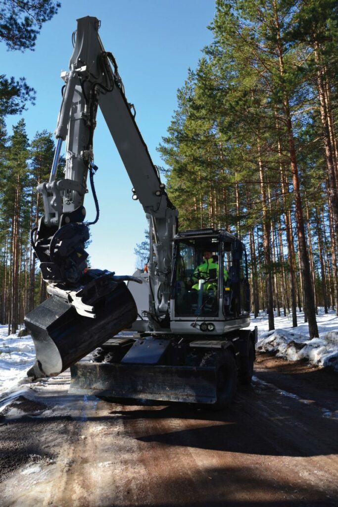 Kinshofer Hydraulikbagger TR19NOX mit Tiltrotator