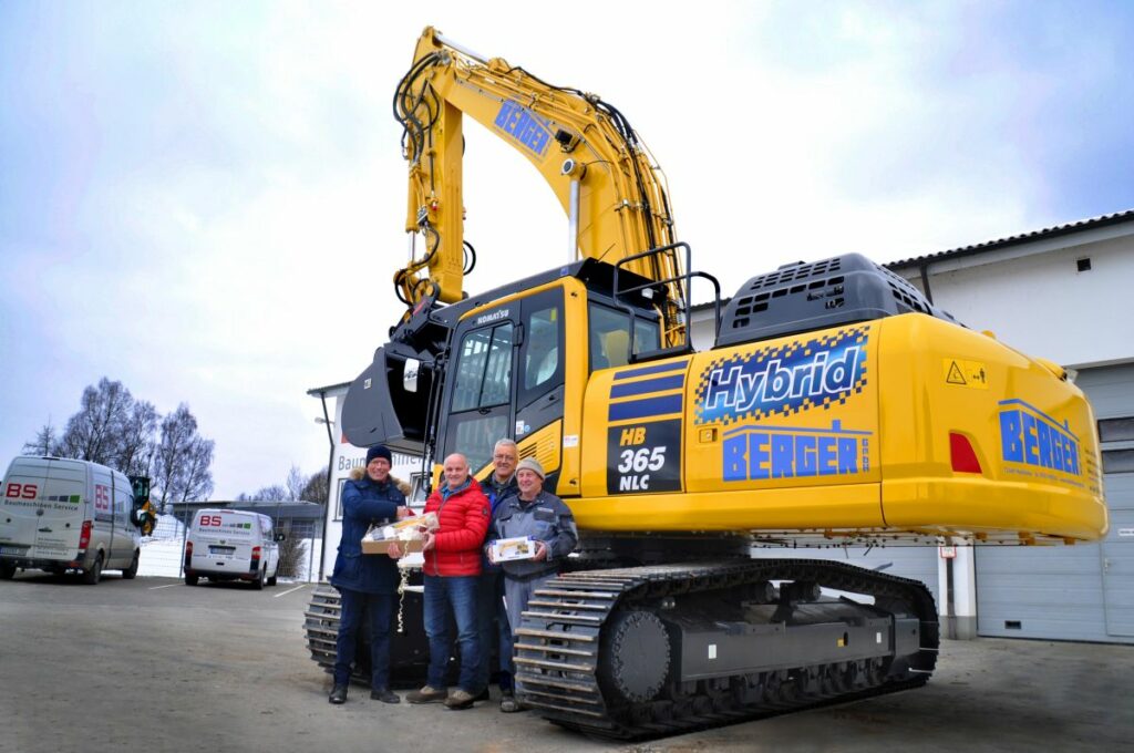 Komatsu-Hybridbagger HB365KLC-3