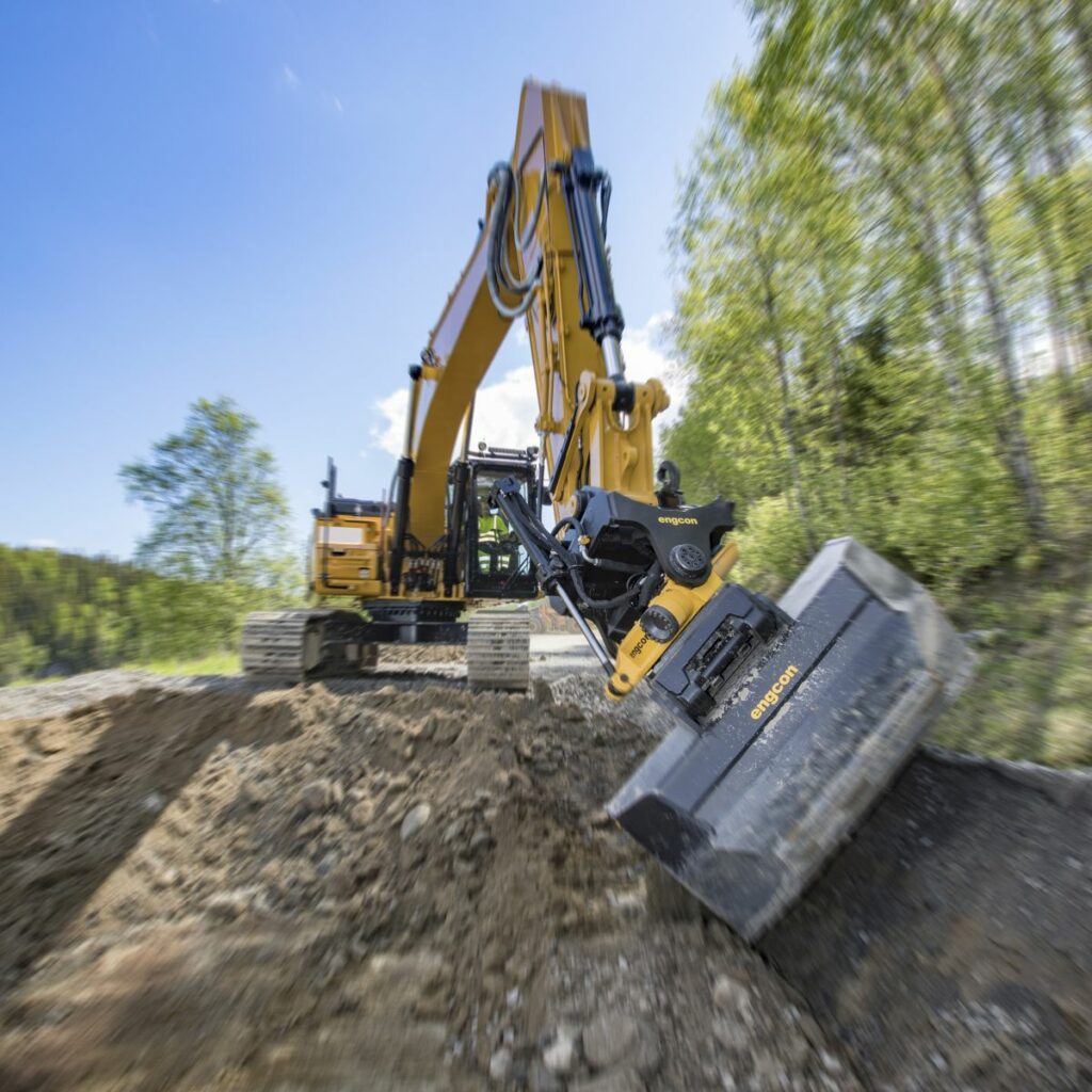 Engcon Tiltrotator EC233