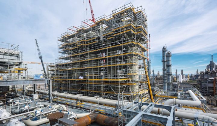 Peri-up-Flex Gerüstsystem beim bau eines Hauses