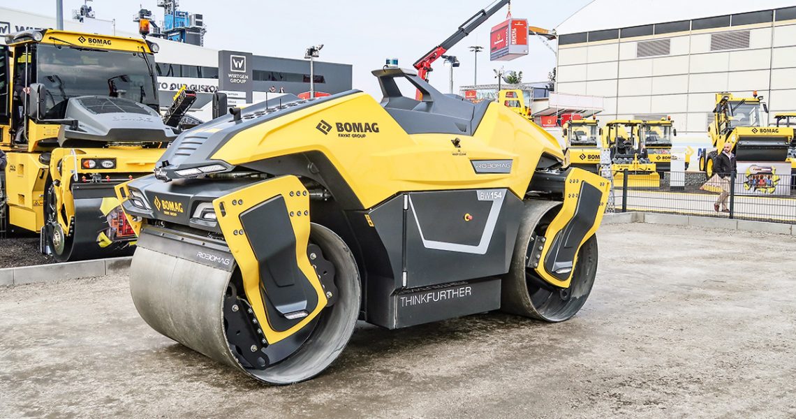 vollautonome Tandemwalze von Bomag auf der bauma