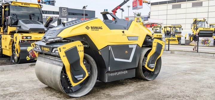 vollautonome Tandemwalze von Bomag auf der bauma