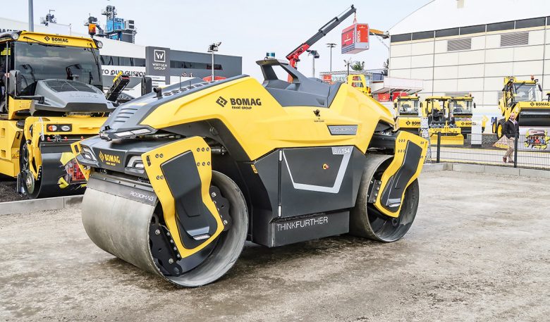 vollautonome Tandemwalze von Bomag auf der bauma