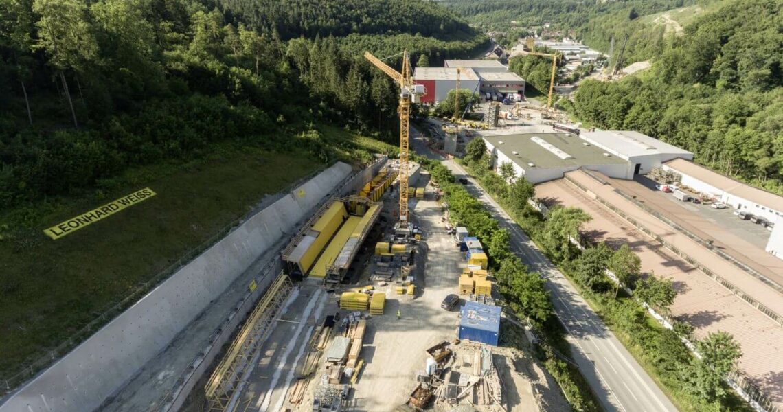 Tacktschiebeverfahren "Concremote" beim Bau eine Brücke in Heilbronn