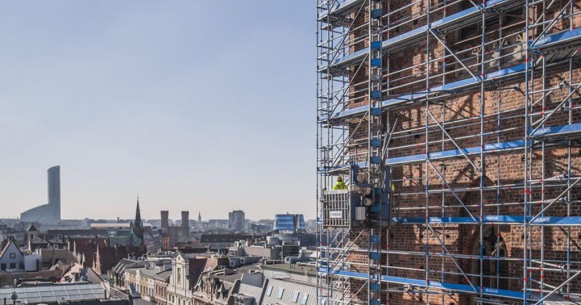 Renovierungsarbeit an der Breslauer Basilika
