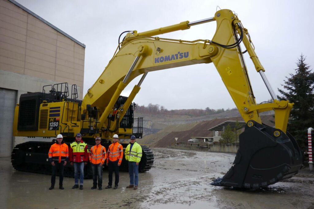 Hydraulikbagger PC1250-11 von Komatsu