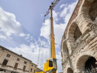 Mobilbaukran für die Oper in Verona