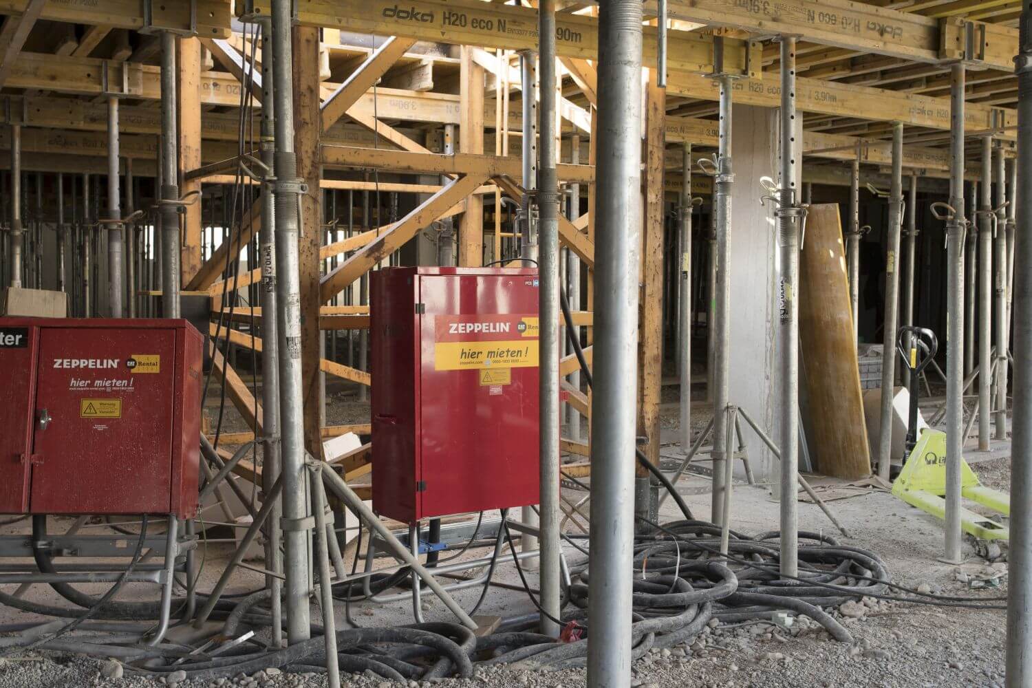 Großgeräteverteiler zur Energieversorgung auf der Baustelle