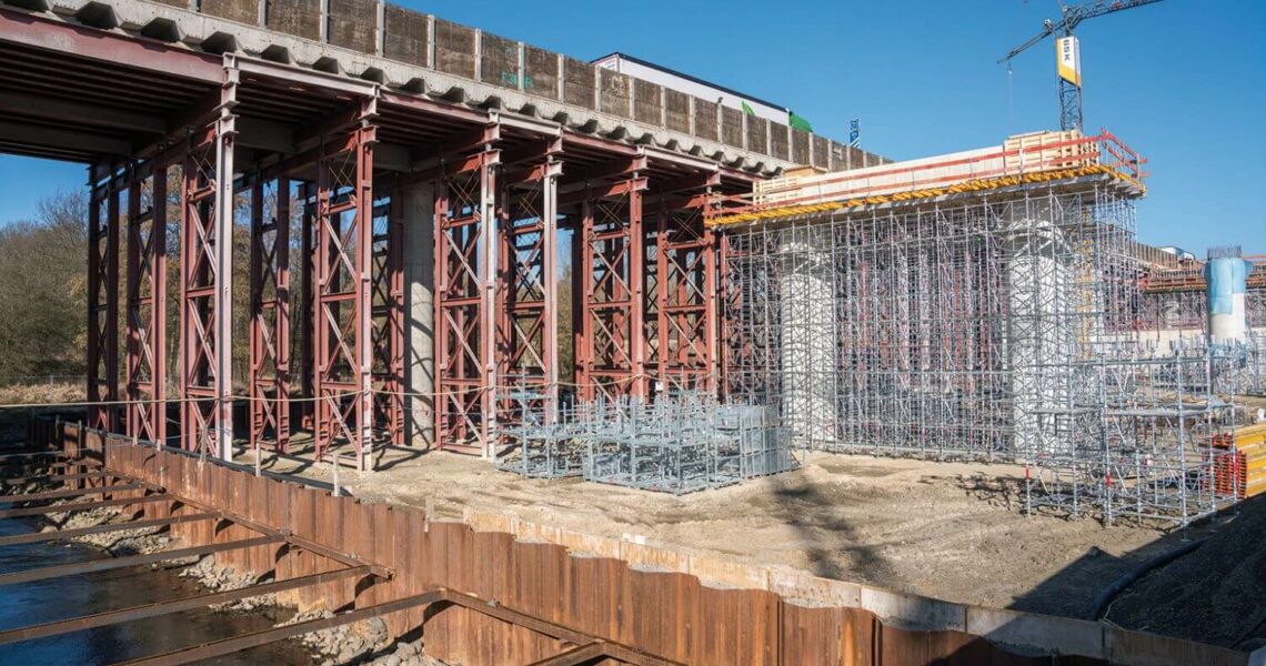 Düte-Autobahnbrücke während des Neubaus