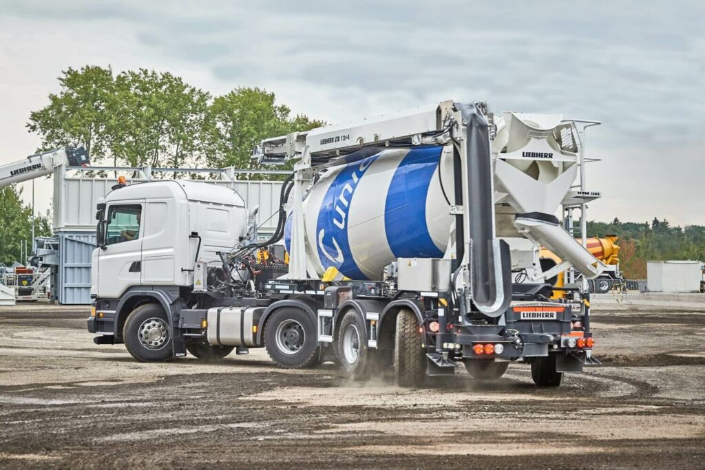 Fahrmischer HTM 1205 T / LTB 12+4 von Liebherr