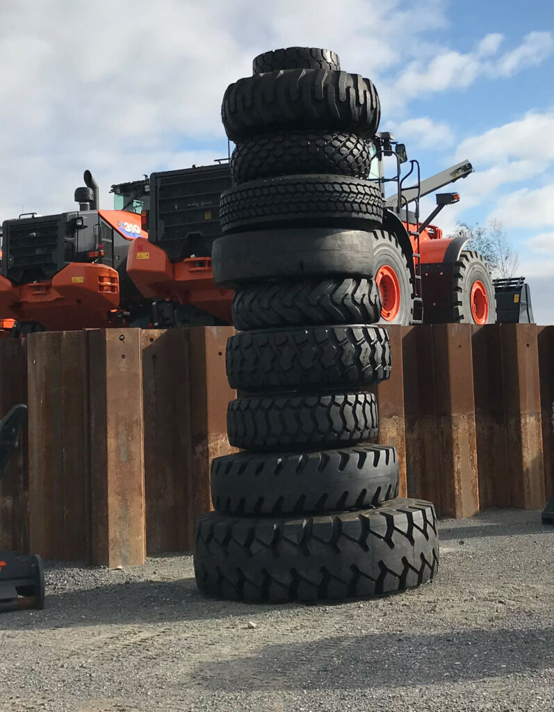 Bohnenkamp-Reifenturm in der Baumaschinenwelt Coreum
