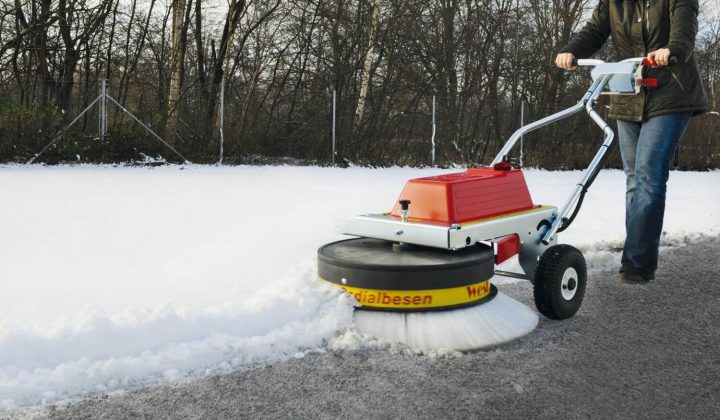 Handgeführte Kehrmaschine von Westermann