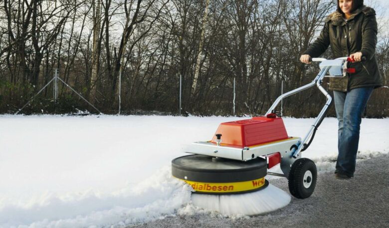 Kehrmaschine für den Winterdienst