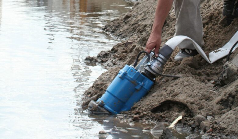 Zwei Entwässerungspumpen für die härtere Tour