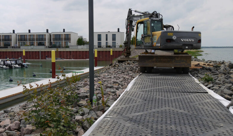 Kunststoffbaustraße für schwere Lasten