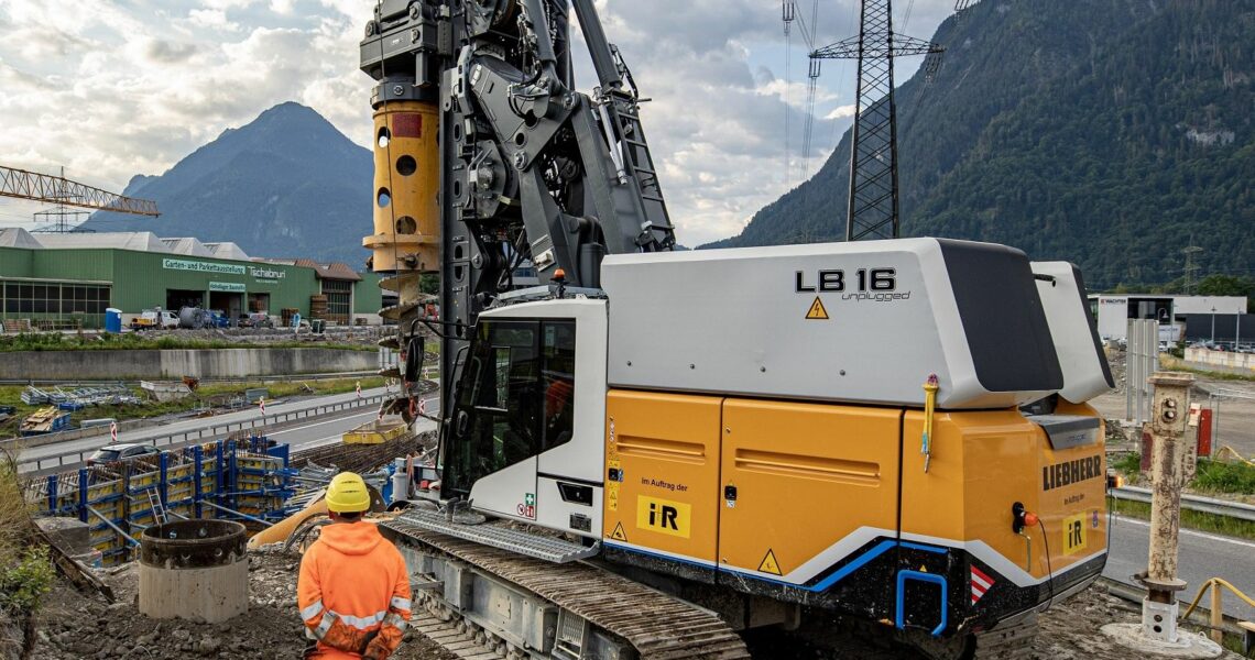 LB 16 Bohrgerät von Liebherr