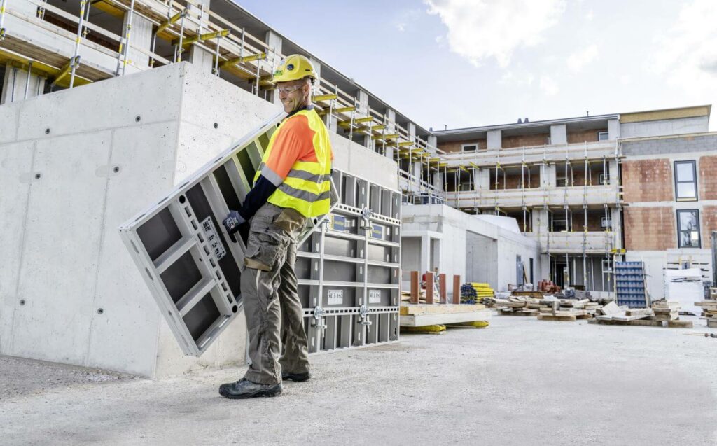 Rahmenschalung Doka-Xlight überzeugt durch geringes Gewicht Rahmenschalung Doka-Xlight