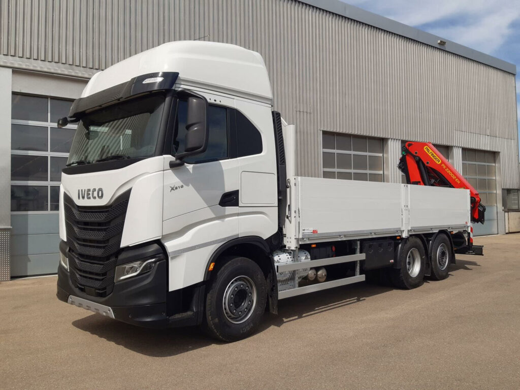 Iveco X-Way Bau-Lkw