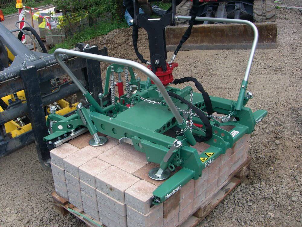 Greifer und Zangen in neuen Varianten Hunklinger Pflaster-Verlegegreifer S400PV