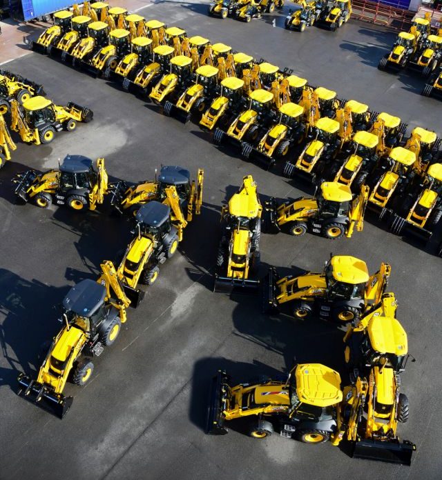 JCB feiert 75-jähriges Bestehen JCB 75th