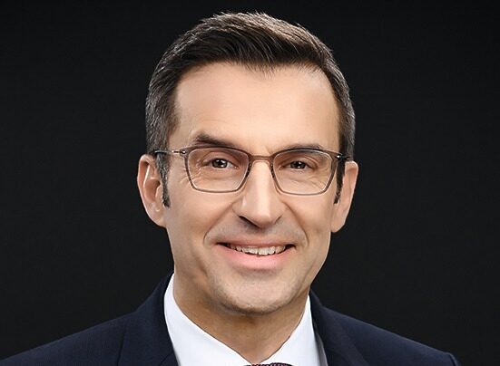Weiteren Vorstand berufen Dr. Günter Schweitzer