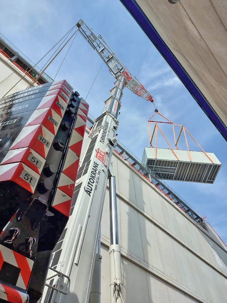 Liebherr Teleskop-Mobilkran LMT 1450-8.1