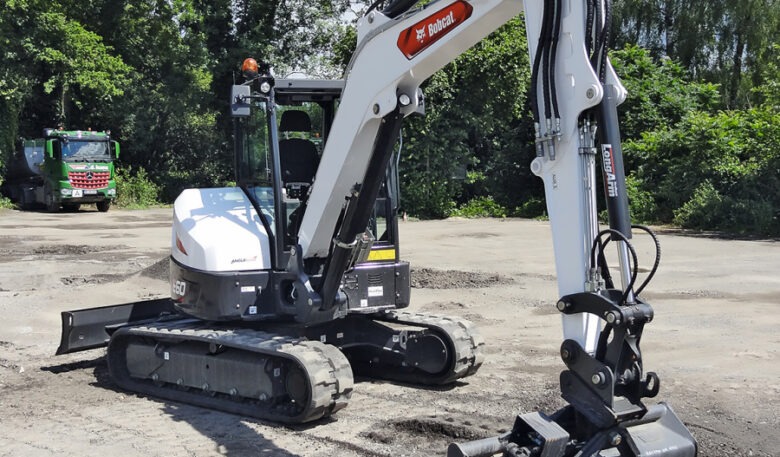 Bobcat E60 Planum-Ziehen