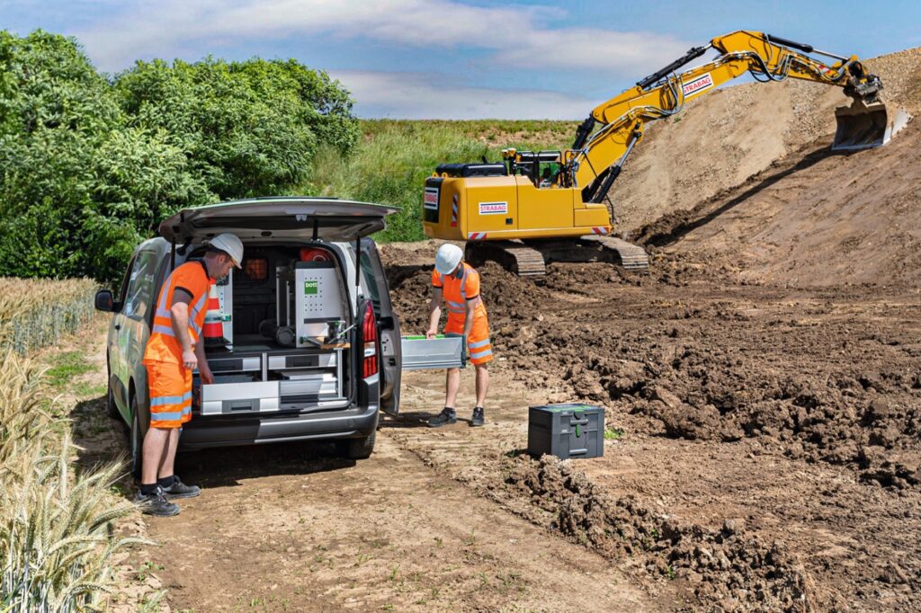 Fahrzeugeinrichtung für Baustellenequipment Bott