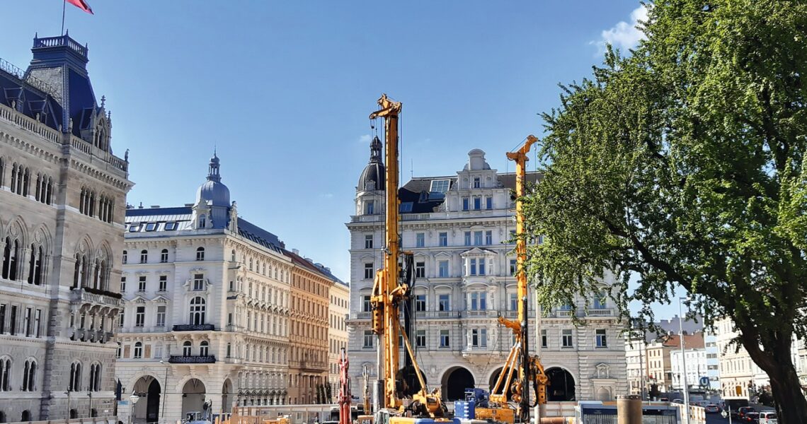 BG 45 und BG 50 Drehbohrgerät in Wiener Innenstadt