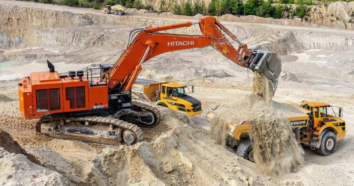 Hitachi-Kettenbagger Zaxis 890LCH-6