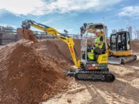 Porr-Team testet Elektro-Baumaschinen von Zeppelin Rental