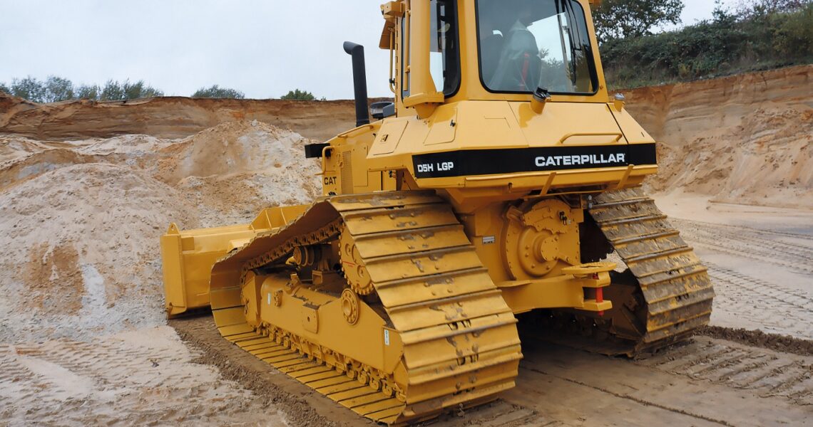 Restaurierter Cat-Dozer D5H