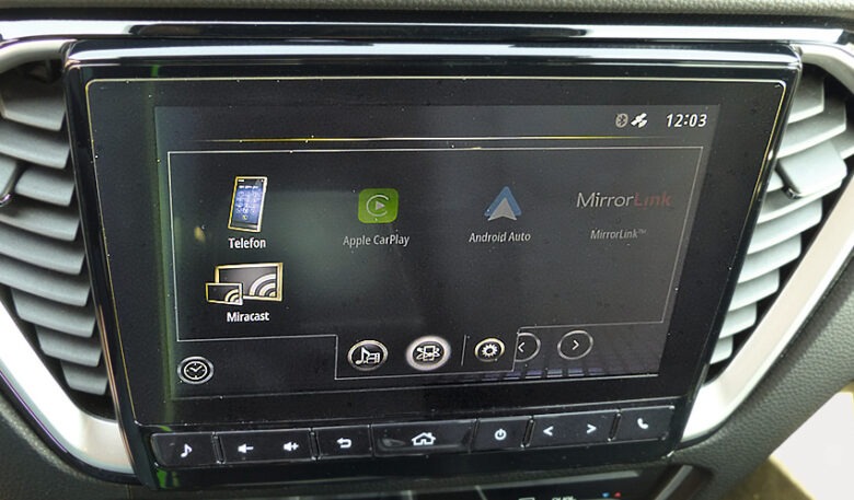 Infotainment-Display Isuzu D-Max V-Cross