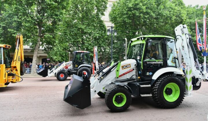 JCB, erster wasserstoffbetriebener Baggerlader