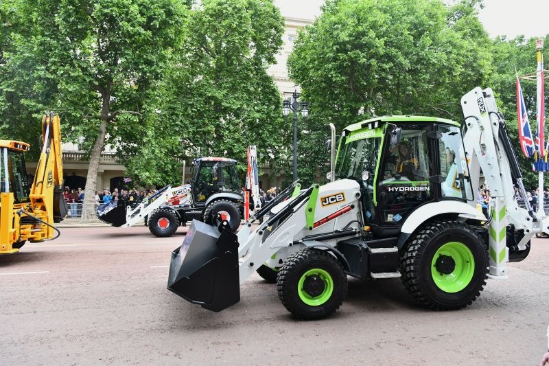 JCB, erster wasserstoffbetriebener Baggerlader