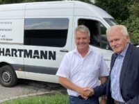 Walter Hartmann wird Teil der Gruppe