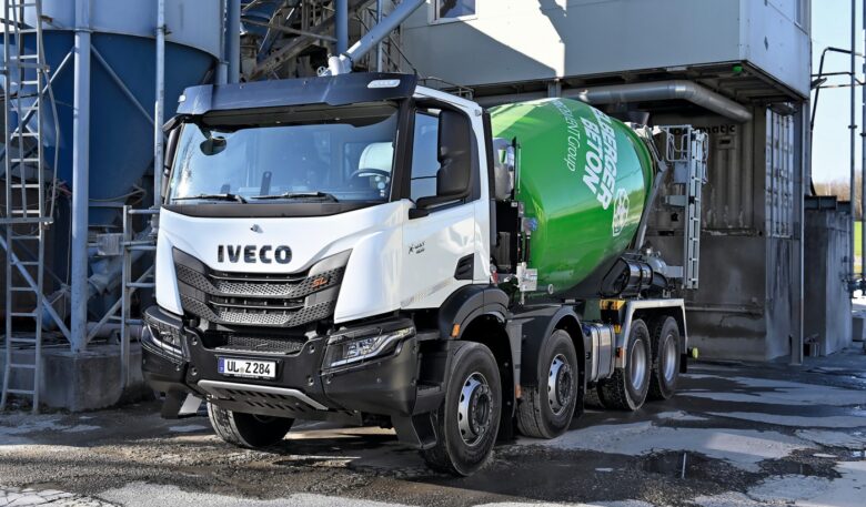 Iveco X-Way als Super Loader, prädestiniert für Fahrmischer-Einsatz