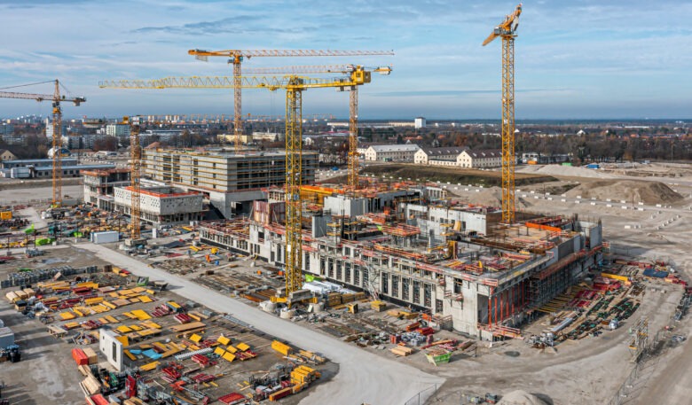 Peri-Schalungslösungen unterstützen komplexen Bau mit viel Sichtbeton