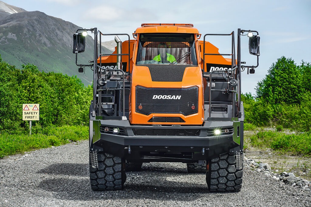 Doosan 4x4-Muldenkipper DA45-7 ADT