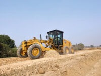 Cat-Motorgrader 120 GC praxisgerecht ausgerüstet