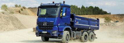 Mercedes Arocs 2651 6×4 mit Meiller-Dreiseitenkipper