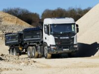 Fahrbericht: Scania 560 G 6×4 XT mit Meiller-Zentralachskipper